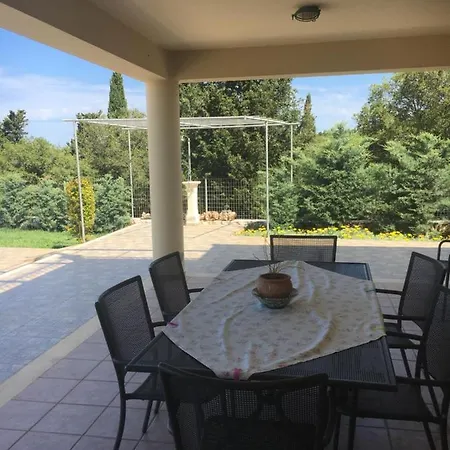 Villa Ariadni *